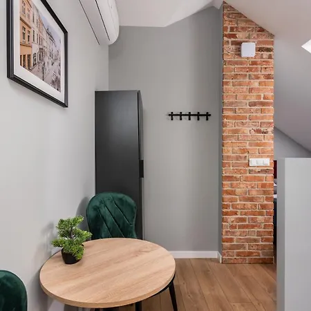 Felicjanek 15 - By Upstairs アパート