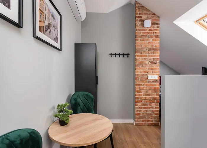 Felicjanek 15 - By Upstairs Daire