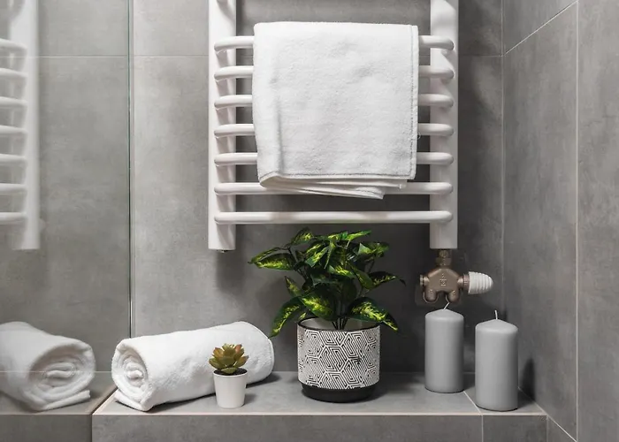 Felicjanek 15 - By Upstairs Daire Krakow