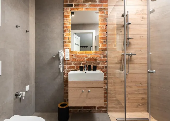 Felicjanek 15 - By Upstairs *