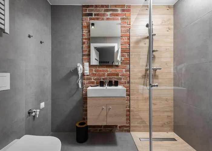 Felicjanek 15 - By Upstairs *