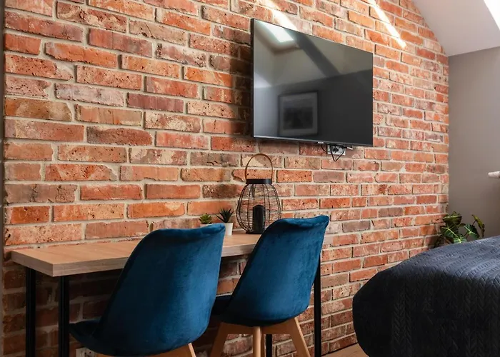 Felicjanek 15 - By Upstairs *