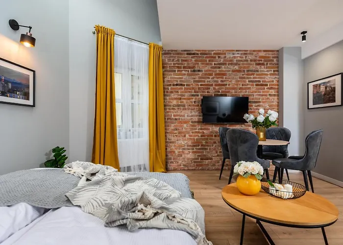 Felicjanek 15 - By Upstairs Daire