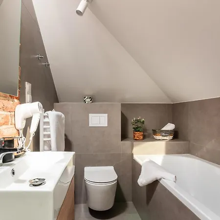 Felicjanek 15 - By Upstairs Apartament