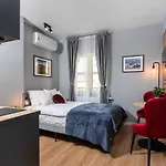 Felicjanek 15 - By Upstairs *